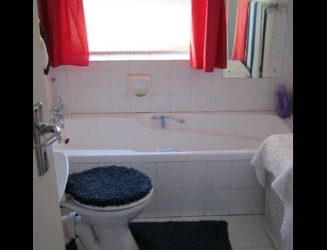 3 BEDROOM HOUSE FOR SALE IN RHODESFIELD